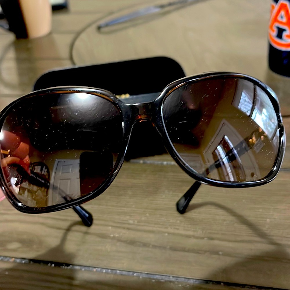Coach HC8145 sunglasses